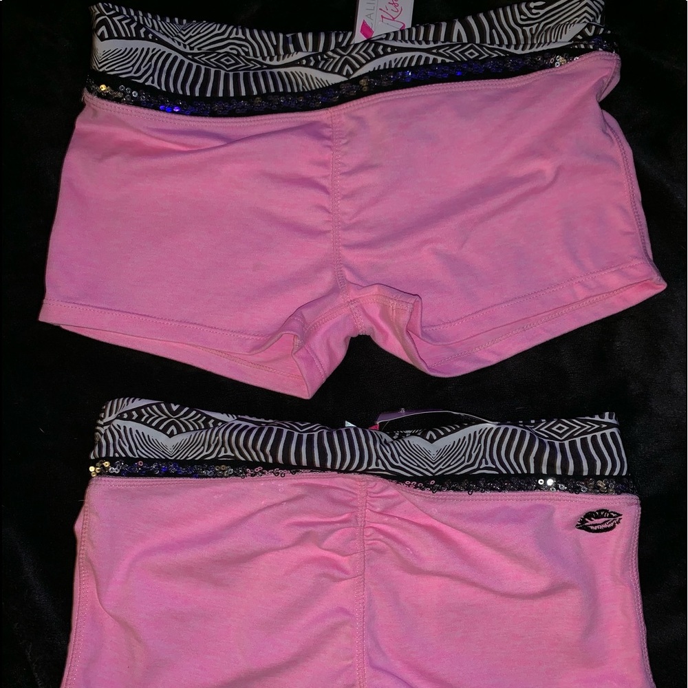 Cali kisses pink zebra geo shorts